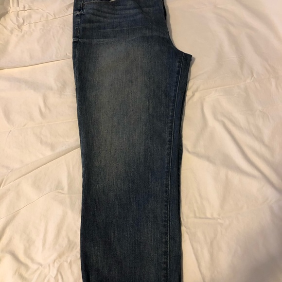 Loft relaxed straight crop jeans size 30/10 - Picture 6 of 6